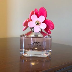 Marc Jacobs Daisy Blush Fragrance